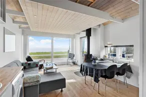 Holiday home with terrace & barbecue | Sea view - Image 4