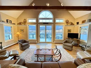 Fantastic Cottage with Fire Pit in Sunderland, Vermont - Image 3