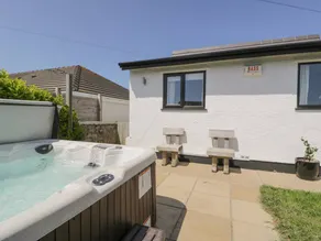 Kinderfreundliches Landhaus mit Garten und Whirlpool | Strandblick | Hunde erlaubt - Image 3
