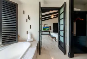 Family-friendly apartment with pool & terrace | Sea view - Image 5