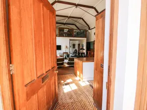 Cottage with garden - Image 3