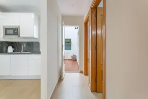 Appartement de vacances avec terrasse et internet haut débit | Vue ville | Idéal pour le télétravail - Image 4