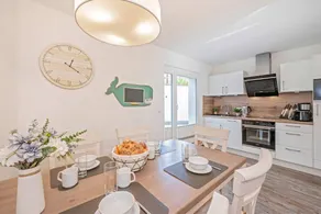 Moderne Ferienwohnung am See mit Terrasse und Gartenblick auf Usedom - Image 3