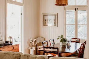 Stunning Cabin with Fireplace Perfect for a Weekend Getaway from Brisbane - Image 3