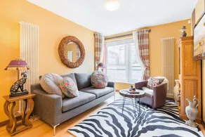 Appartement adapté aux familles avec piscine | Proche Royal Mile - Image 2