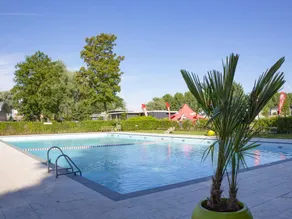 Chalet avec sauna, terrasse et jardin - Image 2