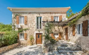 Fully equipped villa with terrace, garden & BBQ | Garden view | Suitable for remote work | Dogs allowed - Image 2