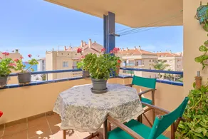 Casa Argia Apartment with Sea Views, Wi-Fi, and Air Conditioning - Image 4