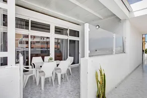 Flat with heated pool & terrace - Image 3