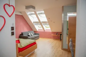 Dedicated room with terrace, pool & garden - Image 2