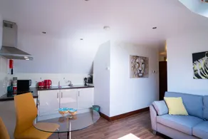 Child-friendly wonderful flat with garden & BBQ | Mountain view - Image 4