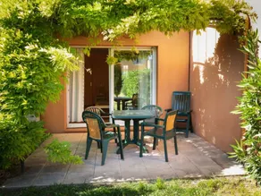 House with terrace, garden & sauna - Image 3