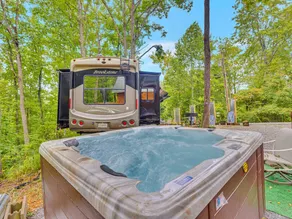 Private Hot Tub WiFi Firepit For Fans of Camping - Image 2