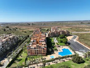 Appartement de vacances avec terrasse et piscine - Image 2