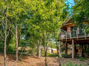 Chalet mit beheiztem Pool, Whirlpool und Terrasse - Image 4
