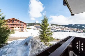 Children-friendly flat with heated pool & sauna | Mountain view | Next to the ski - Image 4
