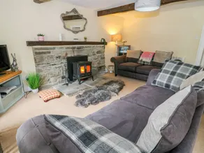 Family-friendly lovely cottage with garden - Image 3