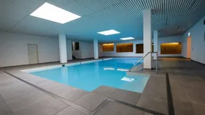 Family-oriented beautiful apartment with pool, terrace & sauna | Next to the ski - Image 2