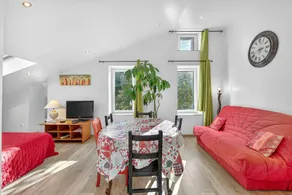 Child-friendly lovely cottage with garden, BBQ & pool | Mountain view - Image 5