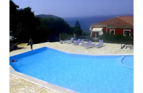 Studio Apartment 'Apraos Bay Hotel 10' with Sea View, Wi-Fi and Air Conditioning - Image 3