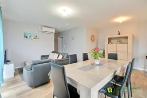 Gite with terrace & garden - Image 5
