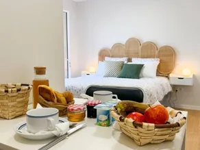 Nice B&B with garden, pool & terrace - Image 3