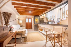 Holiday home with terrace, barbecue & garden | Mountain view - Image 4