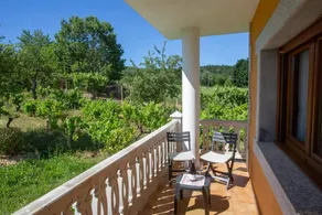 Familienorientierte Villa mit Whirlpool, privatem Pool und Terrasse | Gartenblick | Ideal für Homeoffice | Haustierfreundlich - Image 3