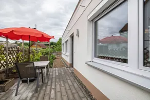 Appartamento totalmente attrezzato con terrazza e giardino | Vista sul giardino - Image 2