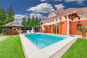 House with barbeque, garden & private pool - Image 3