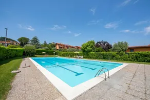 Appartement avec terrasse, barbecue et piscine - Image 2