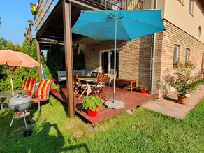 Erdgeschosswohnung mit Terrasse für sechs Personen - Image 4