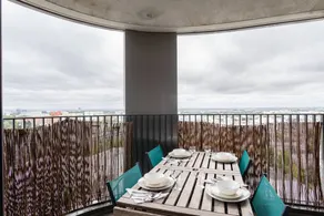 Family-oriented apartment with terrace - Image 5