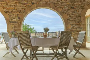House with private pool, sauna & terrace - Image 2