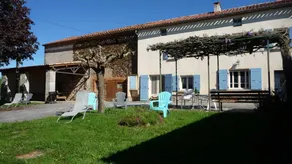 Gite for 10 near Tarn Valley in the Monts d'Alban - Image 4