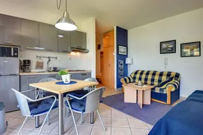 Flat with garden & terrace | Sea view - Image 3