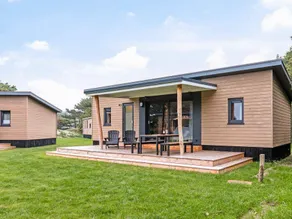 Children-friendly mobile home with heated pool & terrace - Image 4