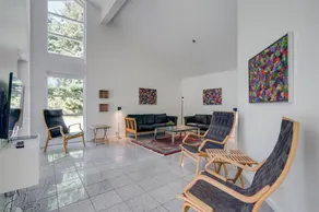 Children-friendly holiday home with BBQ, terrace & garden - Image 2