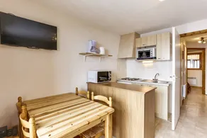 Lovely holiday apartment | Lake view | Next to the ski - Image 2