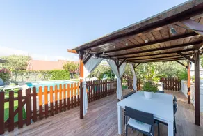 House with barbeque, terrace & private pool | Garden view - Image 4