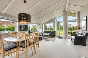 Holiday home with sauna, hot tub & terrace - Image 2