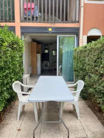 Appartement avec terrasse, barbecue et piscine - Image 3