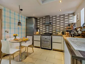 Casa con jardín - Image 3