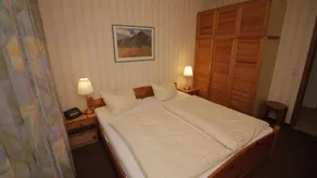 Flat with BBQ, garden & terrace - Image 3