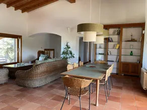 Villa with garden & terrace - Image 4