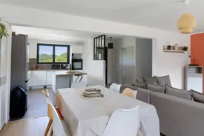 Apartamento con terraza, jardín y barbacoa | Vistas al mar | Ideal para teletrabajar - Image 2