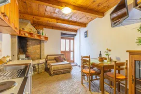 Holiday apartment with terrace - Image 4