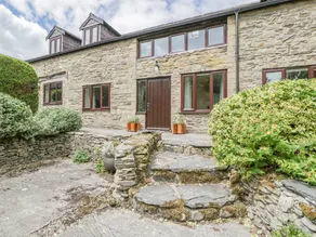 Cottage with garden - Image 2