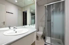 Zimmer 'Doppelzimmer' mit geteilter Terrasse, WLAN und Klimaanlage - Image 5