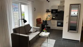 Holiday apartment with terrace, garden & barbecue - Image 4